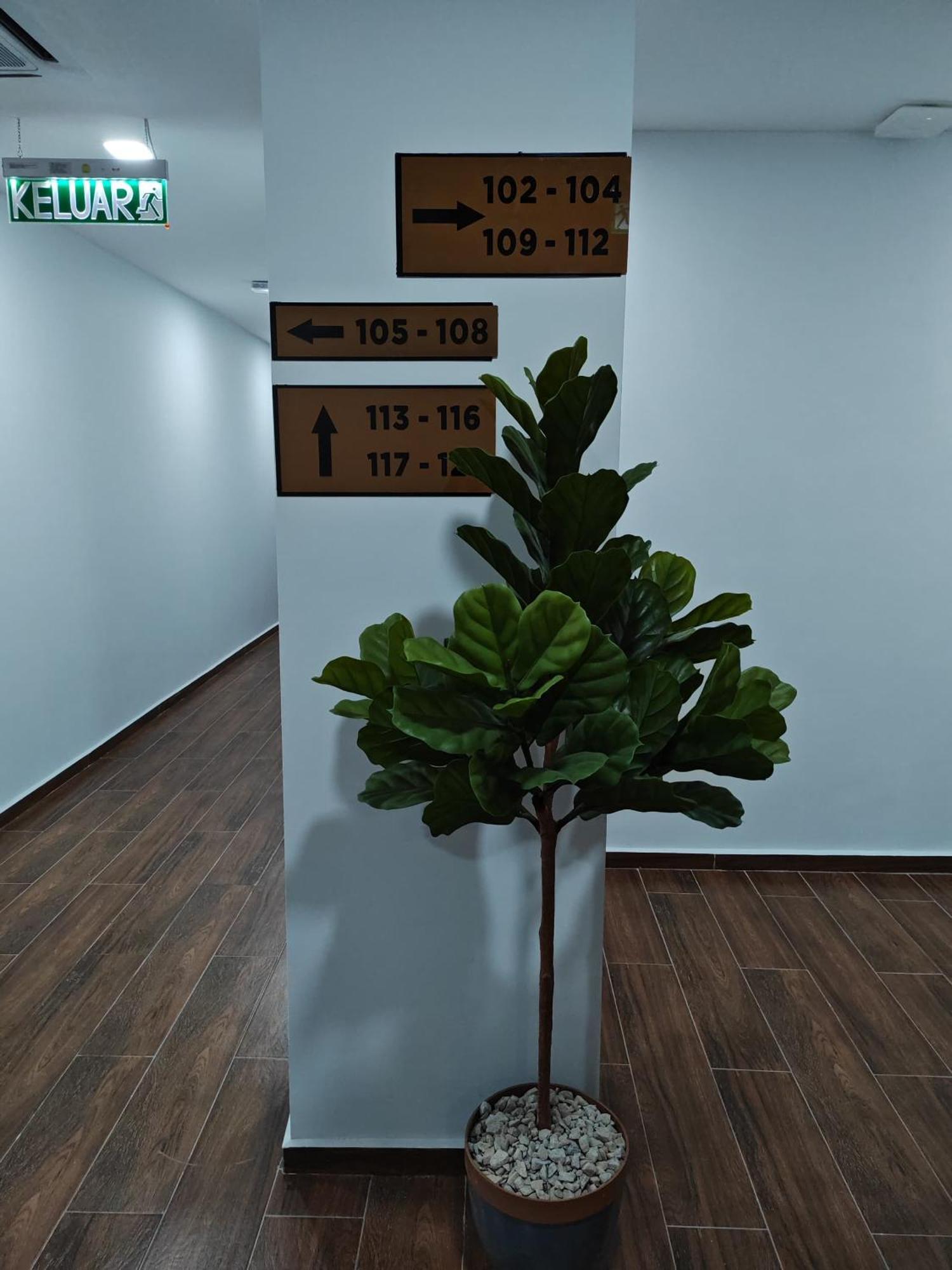 Sh Garden Hotel Танах-Мерах Экстерьер фото